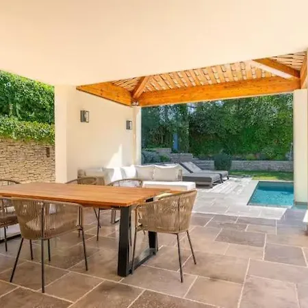 Charming House - Ac - 4br-8p - Villa
