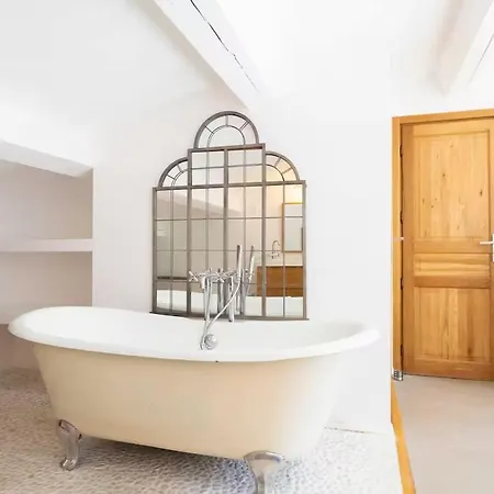 Charming House - Ac - 4br-8p - *